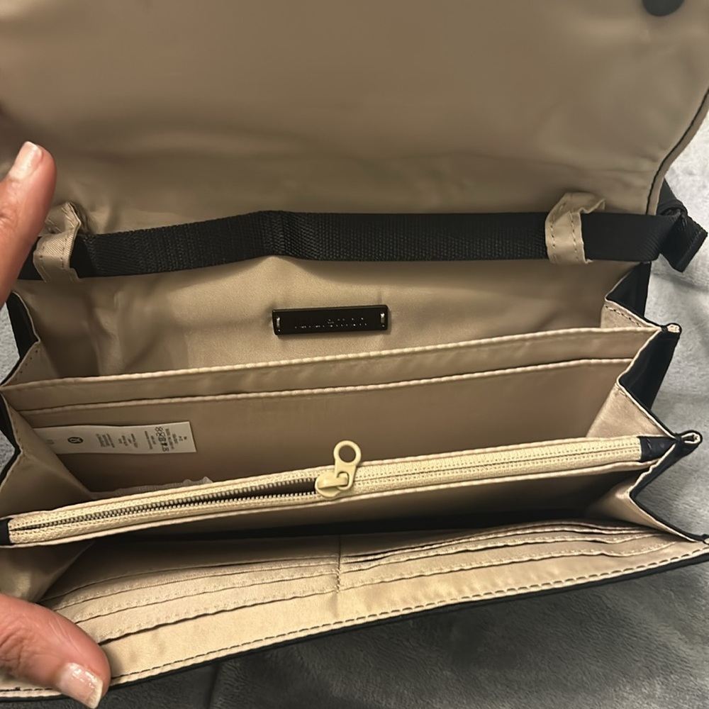 Lululemon nylon bag - Picture 2 of 2